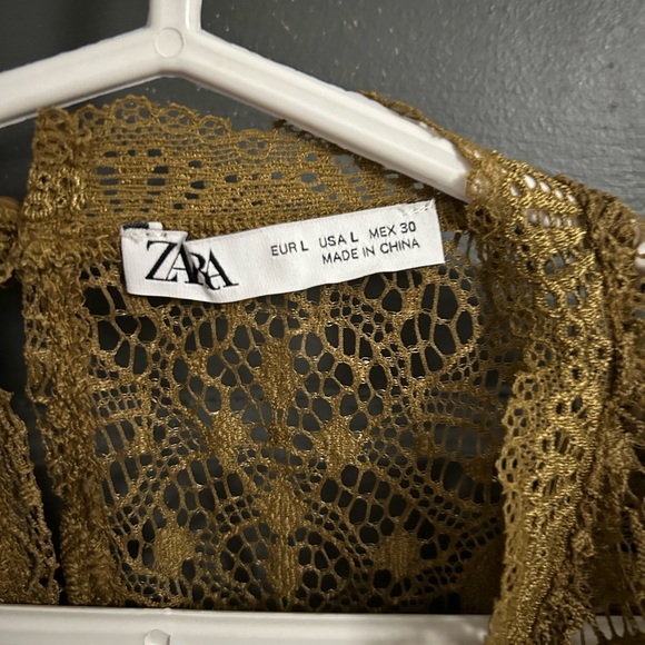 Zara Lace Top with built-in Camisole Size L - Picture 10 of 10